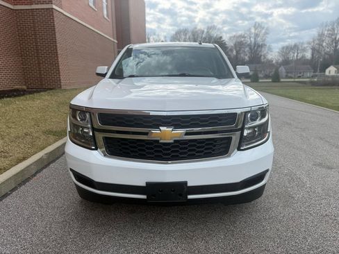 Used 2015 Chevrolet Suburban LT image 2