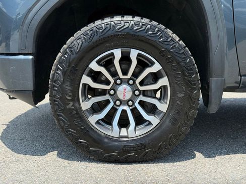 Used 2019 GMC Sierra 1500 AT4 w/ AT4 Premium Package AWD/4WD image 11