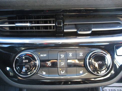 Used 2024 Buick Envista Sport Touring FWD image 21