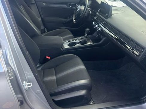 Used 2022 Honda Civic Sport image 3