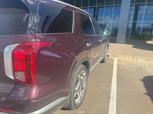 Used 2023 Hyundai Palisade Limited image 1