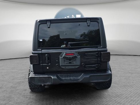 Used 2019 Jeep Wrangler Unlimited Sport S AWD/4WD image 5