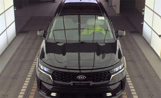 Used 2021 Kia Sorento SX FWD image 2