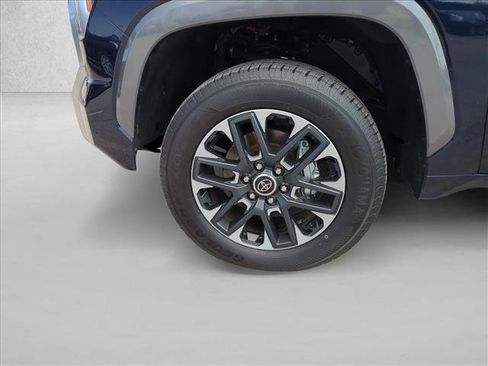 Used 2024 Toyota Tundra Limited AWD/4WD image 23