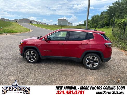 Used 2019 Jeep Compass Limited FWD image 10