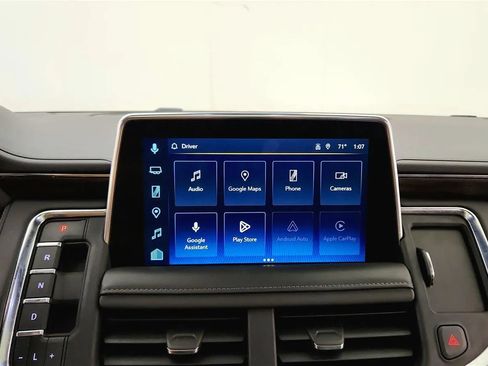 Used 2023 Chevrolet Tahoe Z71 w/ Luxury Package AWD/4WD image 28