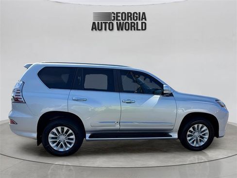 Used 2018 Lexus GX 460 Premium w/ Premium Package AWD/4WD image 16