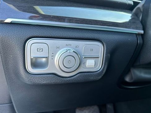 Used 2020 Mercedes-Benz GLE 350 4MATIC image 27
