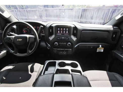 Used 2025 Chevrolet Silverado 1500 Custom w/ LPO, Dark Essentials Package RWD image 10