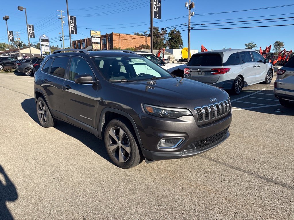 Used 2019 Jeep Cherokee Limited AWD/4WD image 1