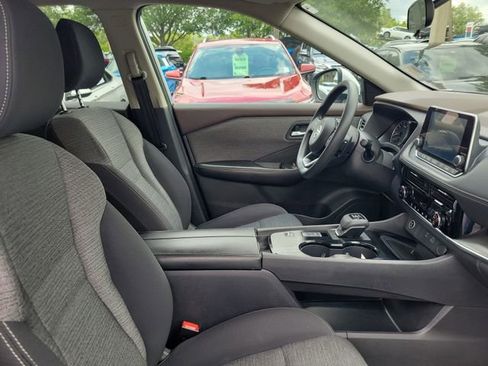 Used 2021 Nissan Rogue SV FWD image 34