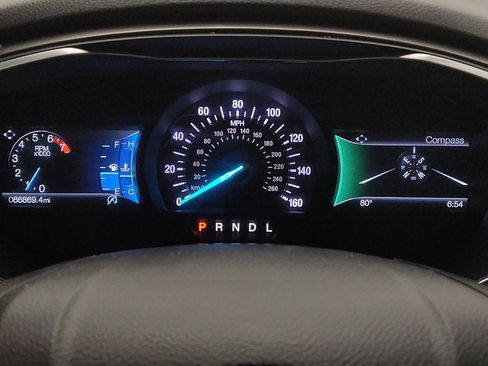 Used 2020 Ford Fusion SEL FWD image 23