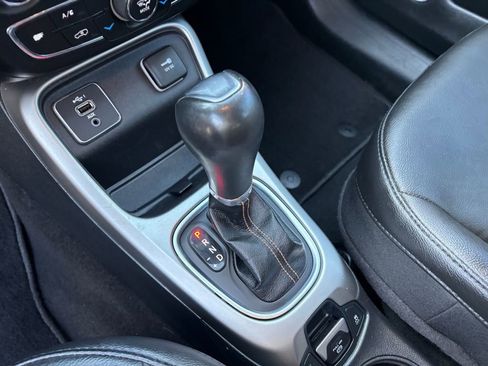 Used 2021 Jeep Compass Latitude image 19