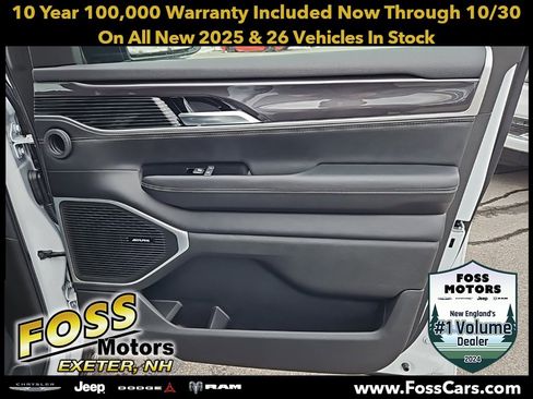 New 2024 Jeep Wagoneer Base w/ HD Trailer Tow Package image 10