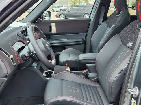New 2026 MINI Cooper Countryman S w/ Comfort Package Max AWD/4WD image 9