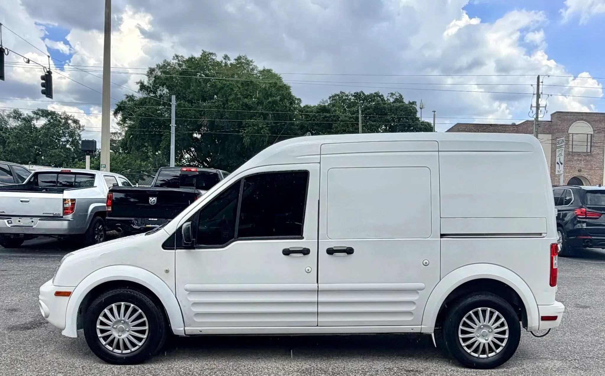 Used 2012 Ford Transit Connect XL FWD image 8