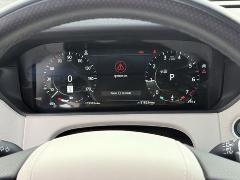 Used 2023 Land Rover Range Rover Velar R-Dynamic S AWD/4WD image 11