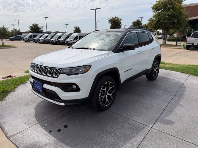 Used 2026 Jeep Compass Limited AWD/4WD image 3