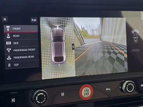 New 2026 Porsche Macan image 42