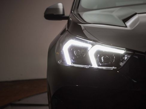 Certified 2023 BMW X1 xDrive28i w/ Convenience Package image 5