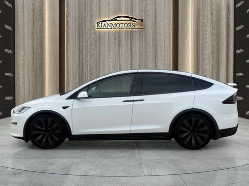 Used 2023 Tesla Model X AWD/4WD image 9
