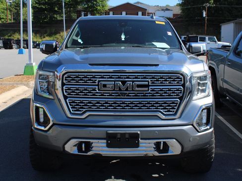 Used 2019 GMC Sierra 1500 Denali w/ Denali Ultimate Package AWD/4WD image 2