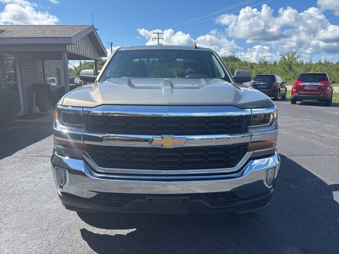 Used 2017 Chevrolet Silverado 1500 LT AWD/4WD image 3
