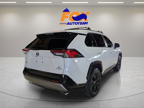 Certified 2024 Toyota RAV4 SE image 4