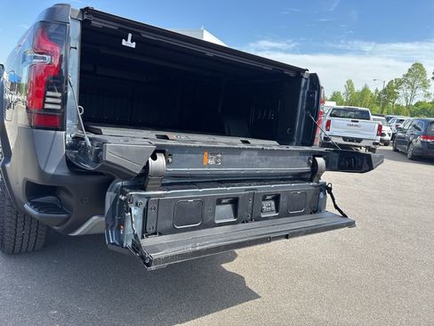 Used 2026 Chevrolet Silverado EV Trail Boss w/ LPO, Gameday Tailgate Package image 31