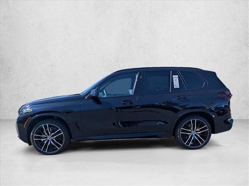 New 2026 BMW X5 xDrive40i w/ M Sport Package AWD/4WD image 9