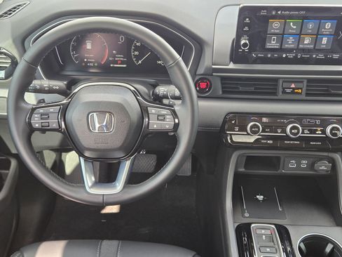 Used 2025 Honda Pilot EX-L image 29