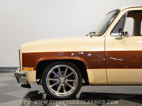 Used 1987 GMC Suburban 2WD image 23