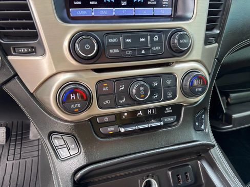 Used 2017 GMC Yukon XL Denali w/ Open Road Package AWD/4WD image 24