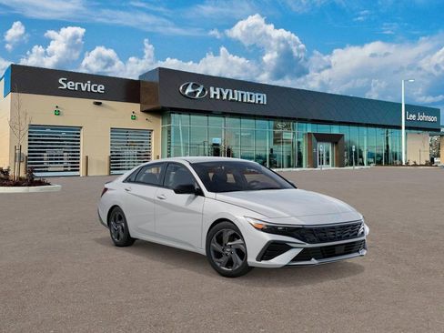 New 2026 Hyundai Elantra Sport image 2