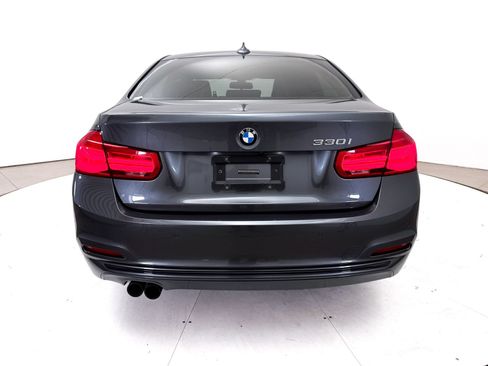 Used 2017 BMW 330i Sedan RWD image 15