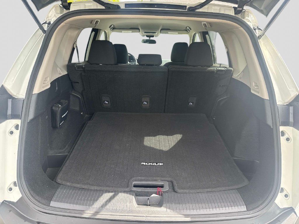 Certified 2023 Nissan Rogue S AWD/4WD image 6