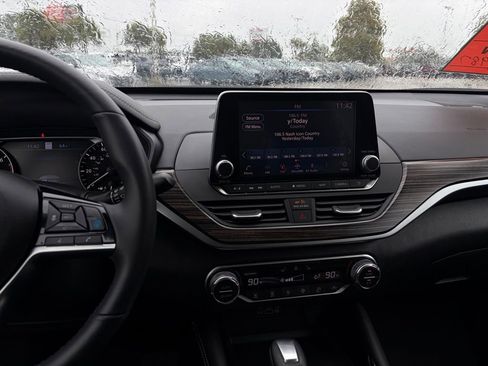 Certified 2022 Nissan Altima 2.5 SL image 21