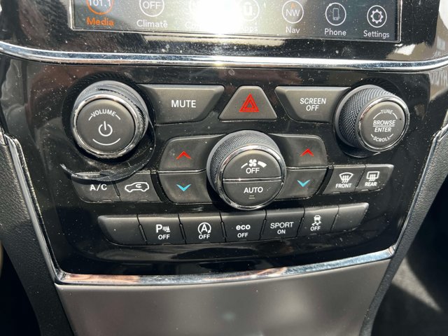 Certified 2021 Jeep Grand Cherokee Limited AWD/4WD image 27