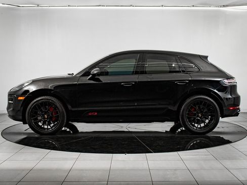 Certified 2021 Porsche Macan GTS image 2