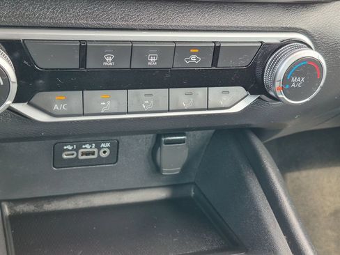 Used 2025 Nissan Altima 2.5 SV FWD image 17