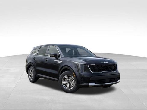 Certified 2025 Kia Sorento LX FWD image 8