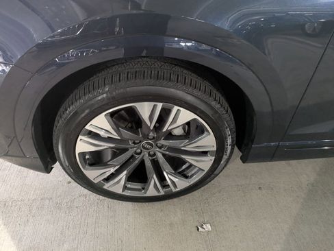 Used 2024 Audi Q8 Prestige w/ Prestige Package image 30