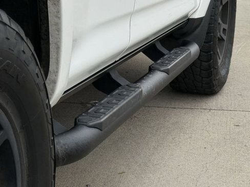 Used 2022 Toyota 4Runner SR5 Premium w/ Moonroof Package image 9