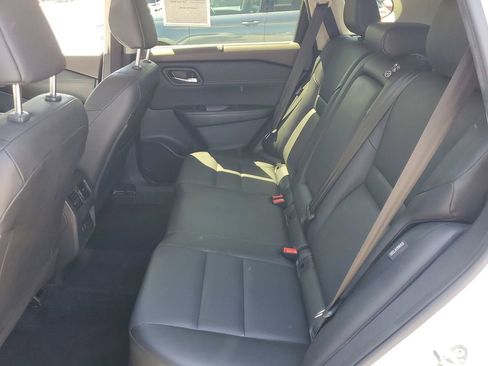 Used 2023 Nissan Rogue SV w/ SV Premium B Package AWD/4WD image 10