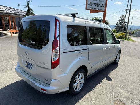 Used 2016 Ford Transit Connect Titanium FWD image 5