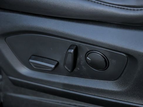 Used 2023 Ford Explorer XLT w/ Equipment Group 202A image 17