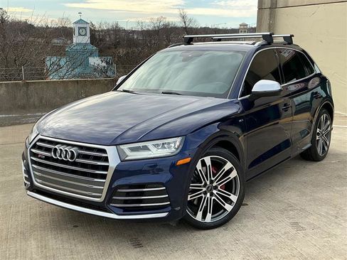 Used 2018 Audi SQ5 Premium Plus w/ S Sport Package image 2