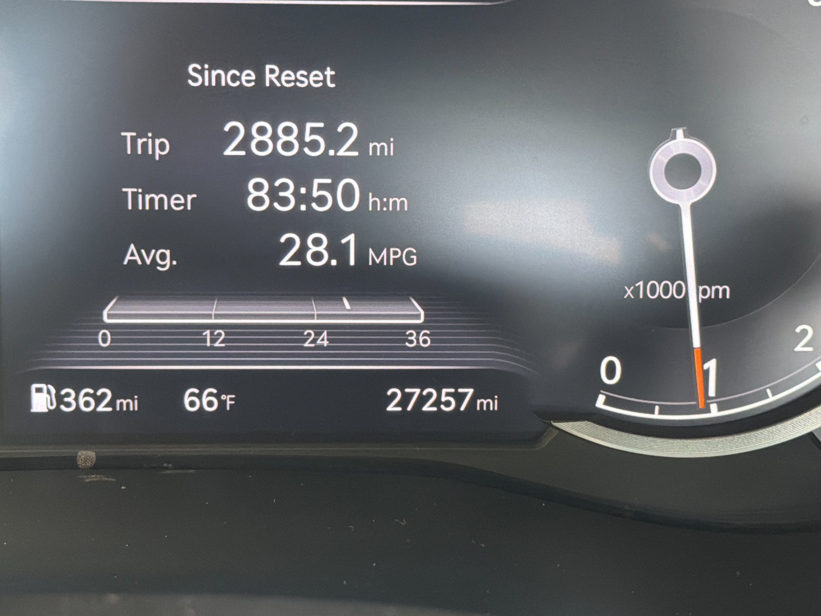 Used 2025 Genesis G70 2.5T RWD image 31