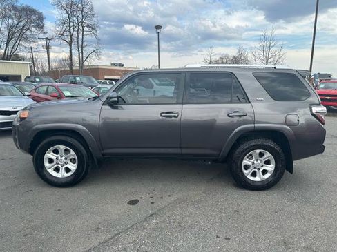 Used 2015 Toyota 4Runner SR5 Premium image 8