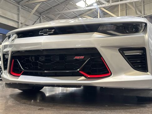 Used 2018 Chevrolet Camaro SS w/ Redline Edition RWD image 8